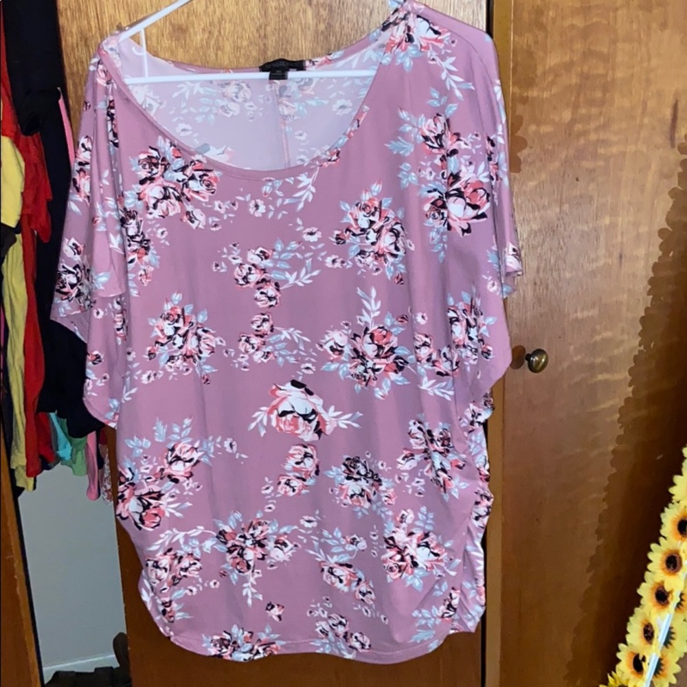 A blouse size 2x